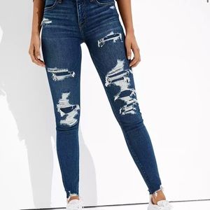 NWOT American Eagle Hight Rise Next Level Stretch Distressed Dark Wash Size 6